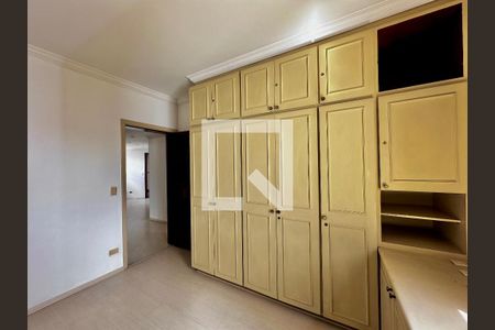 Apartamento para alugar com 172m², 3 quartos e 2 vagasQuarto 3