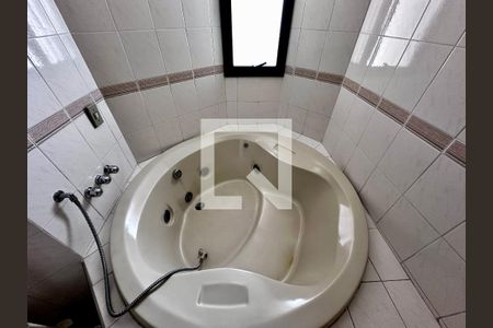 Apartamento para alugar com 172m², 3 quartos e 2 vagasBanheiro Suíte 