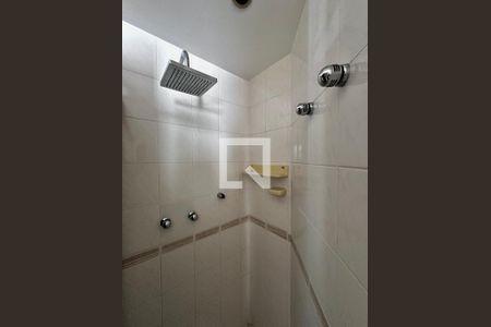 Apartamento para alugar com 172m², 3 quartos e 2 vagasBanheiro Suíte 