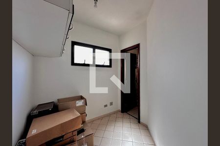 Apartamento para alugar com 172m², 3 quartos e 2 vagasQuarto de Serviço