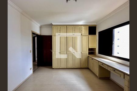 Apartamento para alugar com 172m², 3 quartos e 2 vagasQuarto 3