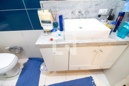 Casa à venda com 134m², 3 quartos e 5 vagas Casa à venda com 134m², 3 quartos e 5 vagasBanheiro