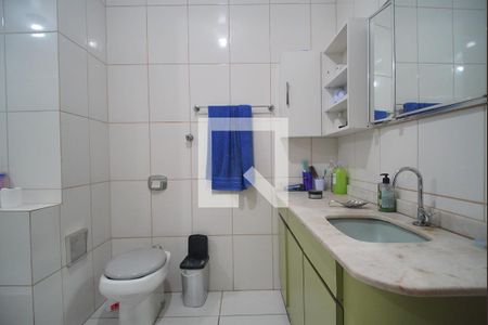 Casa à venda com 360m², 3 quartos e 2 vagasBanheiro