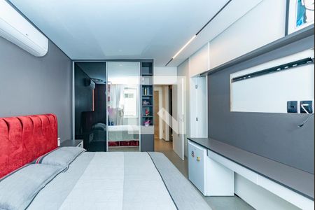 Apartamento à venda com 250m², 5 quartos e 2 vagasSuíte 2