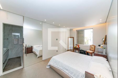 Apartamento à venda com 250m², 5 quartos e 2 vagasSuíte 1