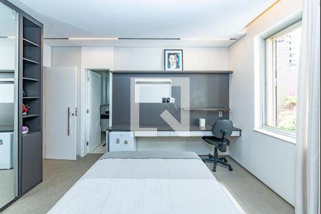 Apartamento à venda com 250m², 5 quartos e 2 vagasSuíte 2