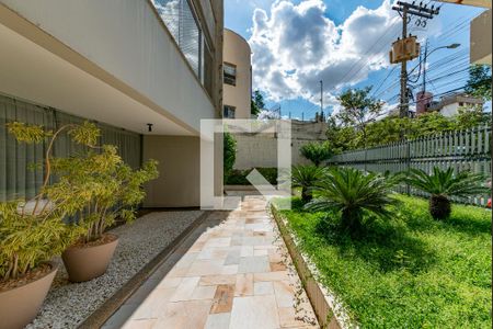 Apartamento à venda com 250m², 5 quartos e 2 vagasEntrada