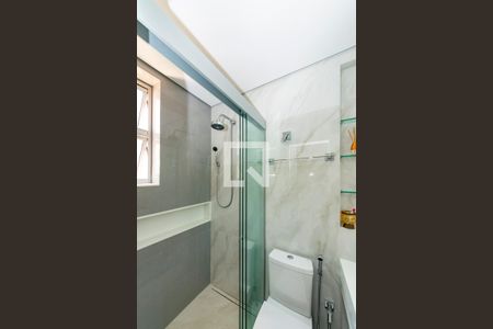 Apartamento à venda com 250m², 5 quartos e 2 vagasBanheiro da Suíte 4