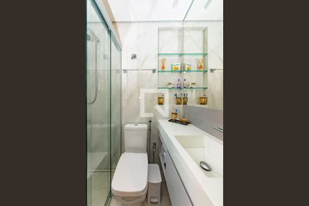 Apartamento à venda com 250m², 5 quartos e 2 vagasBanheiro da Suíte 4