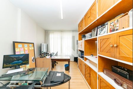 Apartamento à venda com 250m², 5 quartos e 2 vagasQuarto 6 - Escritório