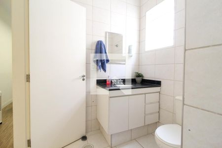 Casa à venda com 154m², 4 quartos e 2 vagasBanheiro