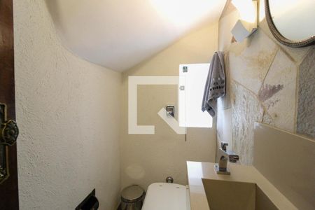 Casa à venda com 154m², 4 quartos e 2 vagasLavabo