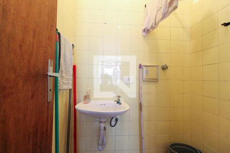 Casa à venda com 154m², 4 quartos e 2 vagasBanheiro de serviço