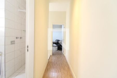 Casa à venda com 154m², 4 quartos e 2 vagasCorredor