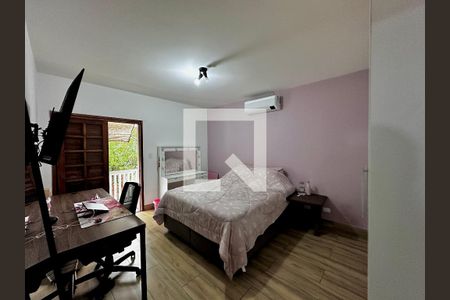 Casa à venda com 200m², 3 quartos e 2 vagas Casa à venda com 200m², 3 quartos e 2 vagasQuarto 2