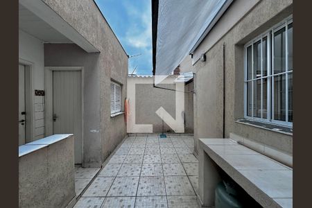 Casa à venda com 200m², 3 quartos e 2 vagas Casa à venda com 200m², 3 quartos e 2 vagasQuintal