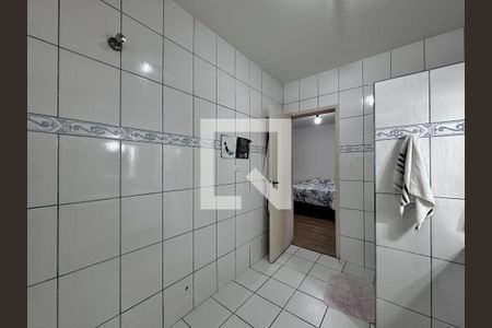 Casa à venda com 200m², 3 quartos e 2 vagas Casa à venda com 200m², 3 quartos e 2 vagasBanheiro Suíte