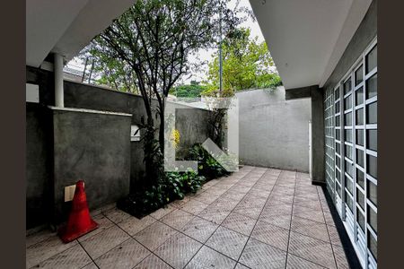 Casa à venda com 200m², 3 quartos e 2 vagas Casa à venda com 200m², 3 quartos e 2 vagasJardim