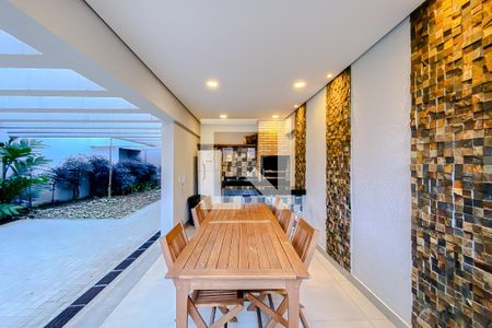 Apartamento para alugar com 45m², 2 quartos e 1 vagaÁrea comum - Churrasqueira