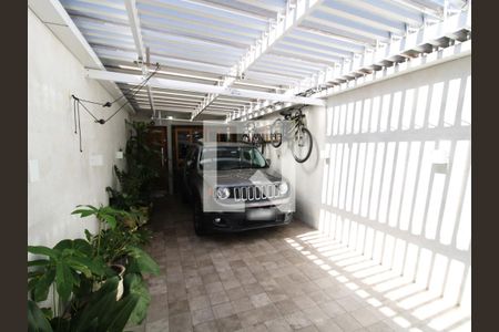 Casa à venda com 120m², 3 quartos e 2 vagasGaragem
