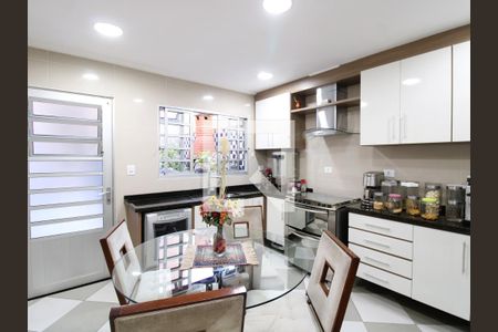 Casa à venda com 120m², 3 quartos e 2 vagasCozinha