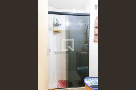 Apartamento à venda com 46m², 2 quartos e 1 vaga Apartamento à venda com 46m², 2 quartos e 1 vagaBanheiro