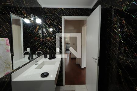 Apartamento à venda com 185m², 4 quartos e 2 vagasBanheiro da Suíte 2