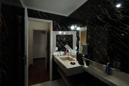 Apartamento à venda com 185m², 4 quartos e 2 vagasBanheiro da Suíte 1