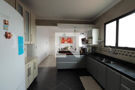 Apartamento à venda com 185m², 4 quartos e 2 vagasCozinha