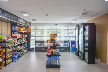 Studio para alugar com 42m², 1 quarto e 1 vaga Studio para alugar com 42m², 1 quarto e 1 vagaMercado