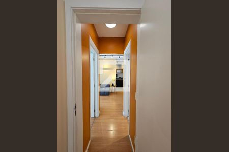 Apartamento à venda com 65m², 2 quartos e 1 vagaCorredor