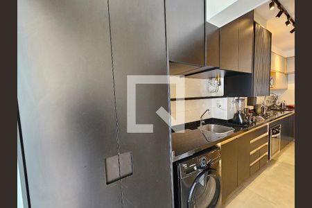 Apartamento à venda com 65m², 2 quartos e 1 vagaÁrea de Serviço