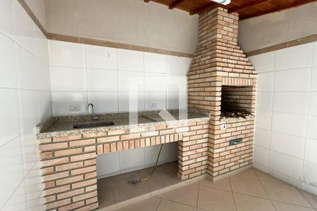 Casa à venda com 100m², 3 quartos e 2 vagas Casa à venda com 100m², 3 quartos e 2 vagasChurrasqueira