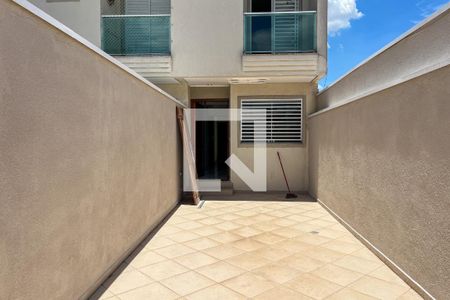 Casa à venda com 100m², 3 quartos e 2 vagas Casa à venda com 100m², 3 quartos e 2 vagasGaragem