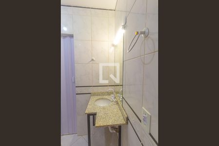 Casa de condomínio à venda com 100m², 3 quartos e 2 vagasBanheiro