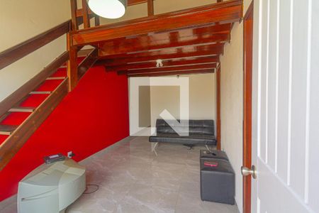 Sala de casa de condomínio à venda com 3 quartos, 100m² em Rio Branco, Canoas