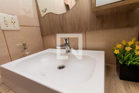 Casa de condomínio à venda com 150m², 3 quartos e 2 vagasBanheiro da Suíte 2