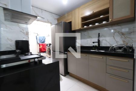 Casa de condomínio à venda com 60m², 2 quartos e 2 vagasCozinha
