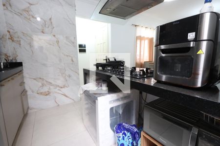 Casa de condomínio à venda com 60m², 2 quartos e 2 vagasCozinha