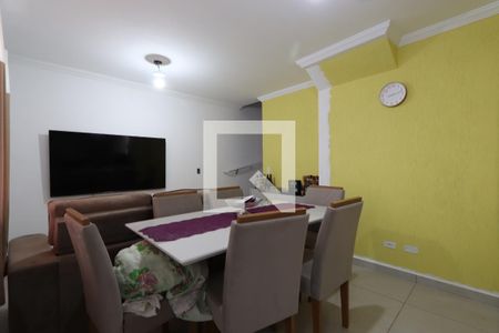 Sala de casa de condomínio à venda com 2 quartos, 60m² em Jardim Guairaca, São Paulo