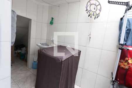Casa de condomínio à venda com 60m², 2 quartos e 2 vagasLavanderia