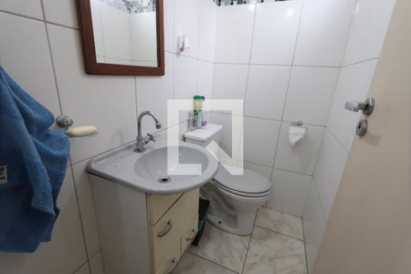 Casa de condomínio à venda com 60m², 2 quartos e 2 vagasLavabo