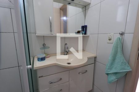 Casa de condomínio à venda com 60m², 2 quartos e 2 vagasBanheiro Social