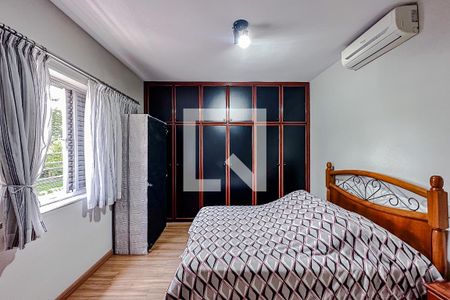 Casa à venda com 324m², 4 quartos e 3 vagasQuarto 2