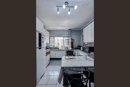 Casa à venda com 324m², 4 quartos e 3 vagasCozinha