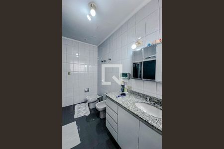 Casa à venda com 324m², 4 quartos e 3 vagasBanheiro