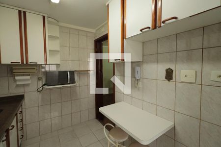 Apartamento à venda com 56m², 2 quartos e 1 vagaCozinha