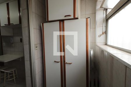 Apartamento à venda com 56m², 2 quartos e 1 vagaÁrea de Serviço