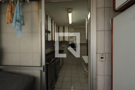 Apartamento à venda com 56m², 2 quartos e 1 vagaÁrea de Serviço