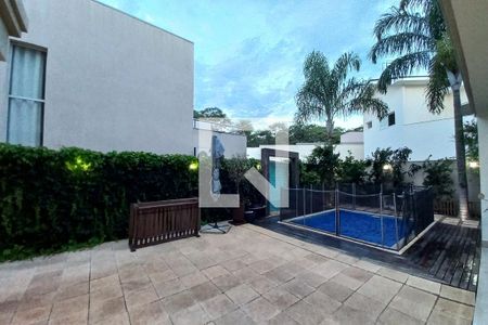 Casa de condomínio à venda com 420m², 3 quartos e 2 vagasÁrea comum - Piscina